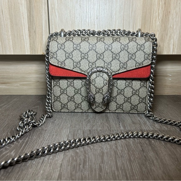 Gucci Dionysus GG Shoulder Bag with Strap - Picture 13 of 16